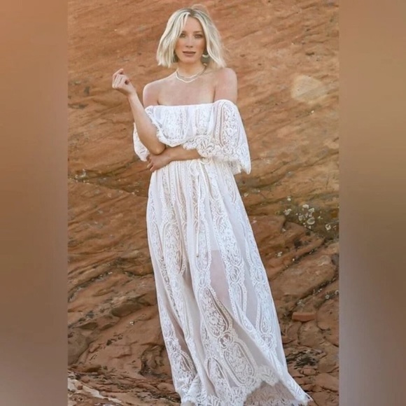 Baltic Born Dresses & Skirts - Baltic Born Caroline Off White Lace Maxi Dress